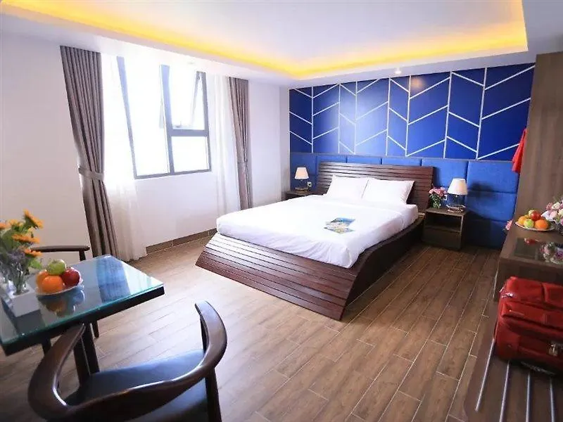 Azura Gold Hotel & Apartment نها ترانج فيتنام