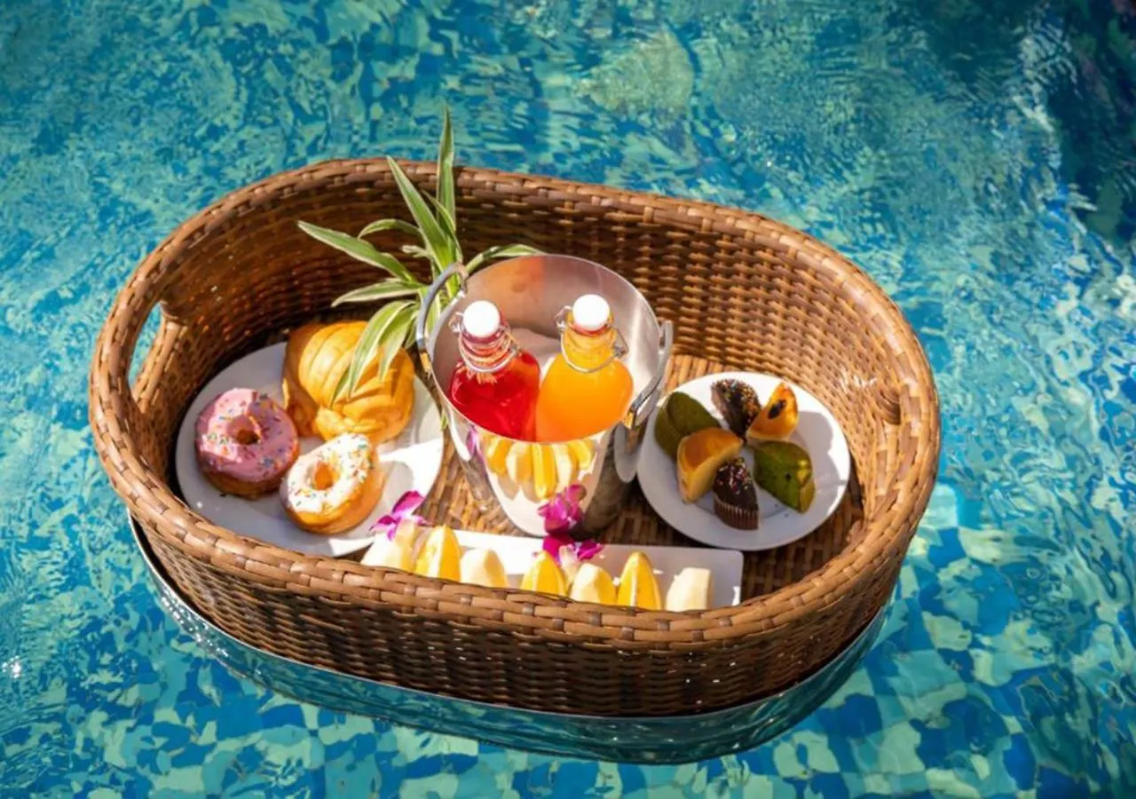 Azura Gold Hotel & Apartment نها ترانج
