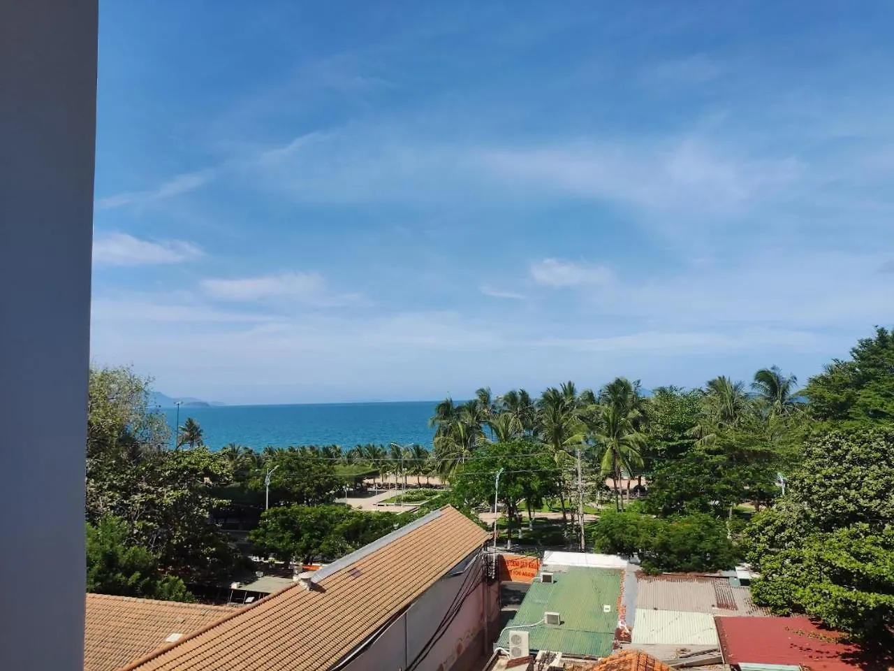 Azura Gold Hotel & Apartment نها ترانج