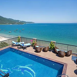 Seashore & 4* Danang