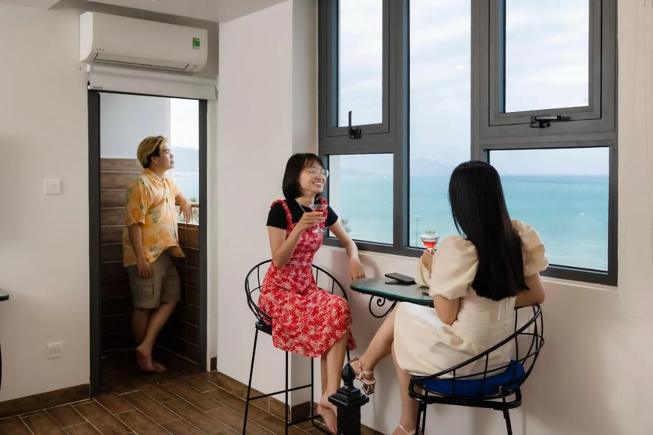 Azura Gold Hotel&Apartment Nha Trang 4*,