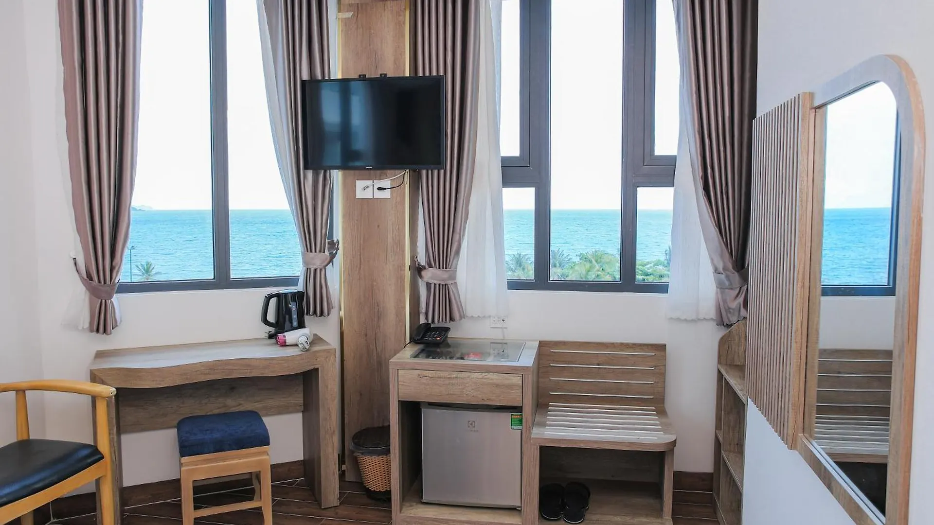 Szálloda Azura Gold Hotel&Apartment Nha Trang